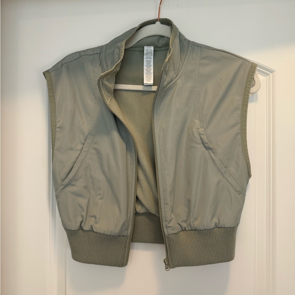 ALO Yoga Light Gray Vest